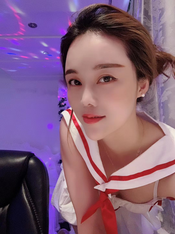 颜值不错的小姐姐